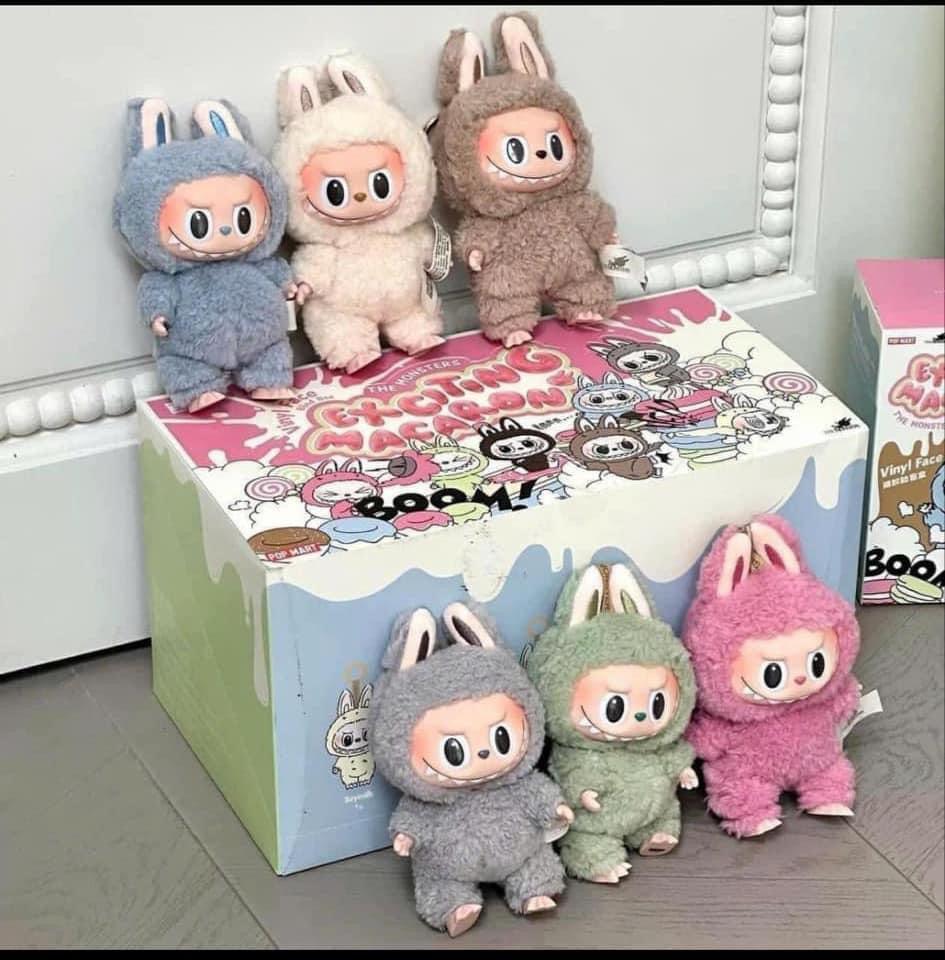 Pop Mart Labubu -  The Monsters Tasty Macarons Vinyl Face (Randon Design)